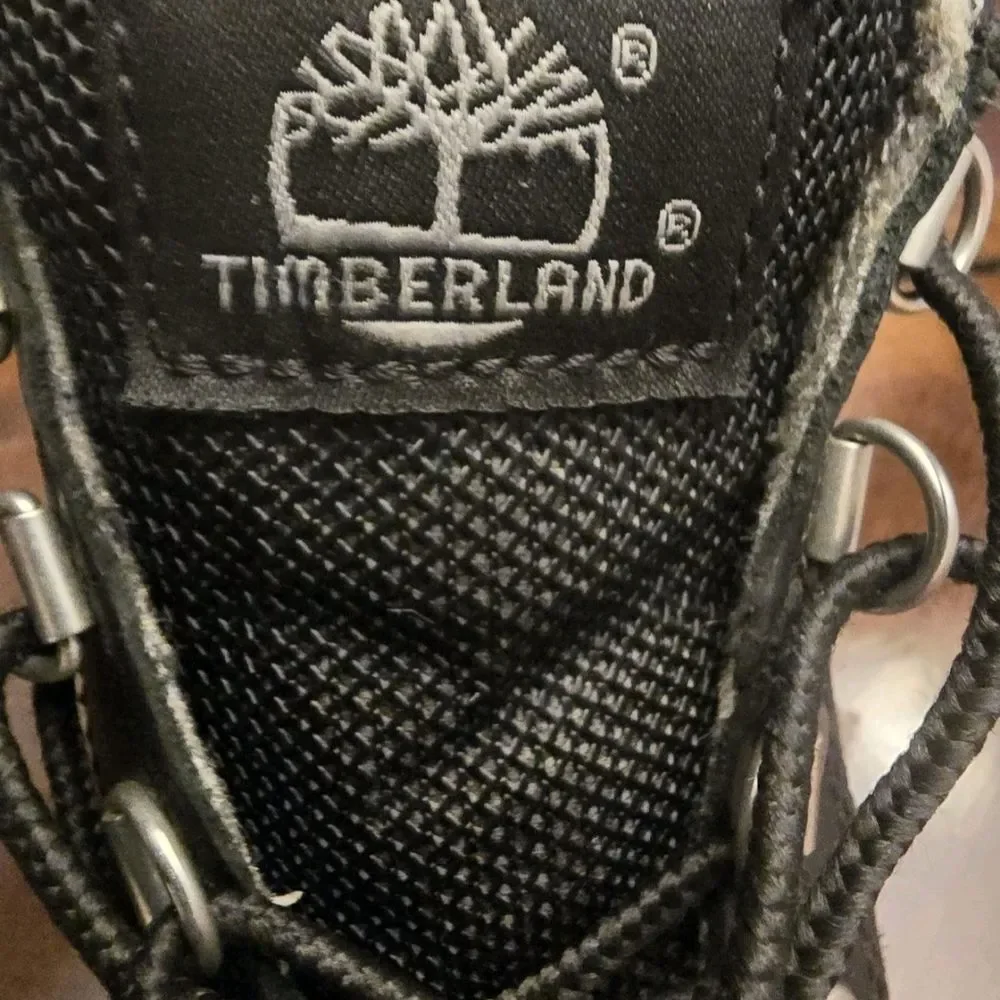 Timberland Boys Black Mid Hiker Boots – Size 2 Youth